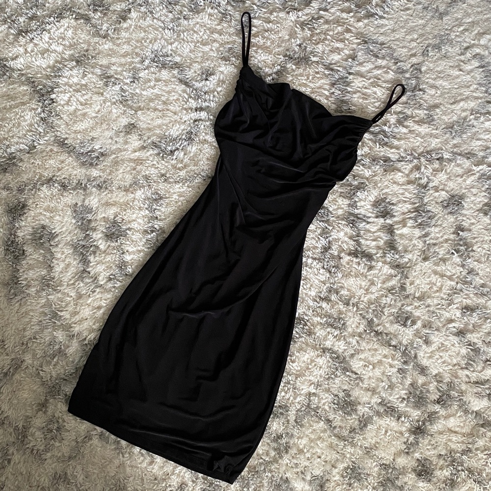 21 Saints - Elegant Open Back Mini Dress